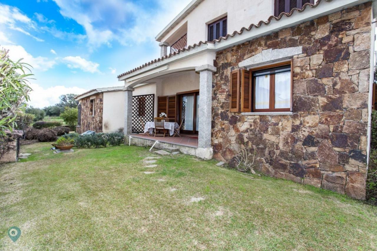 Villino Funtana Apartment San Teodoro  Luaran gambar